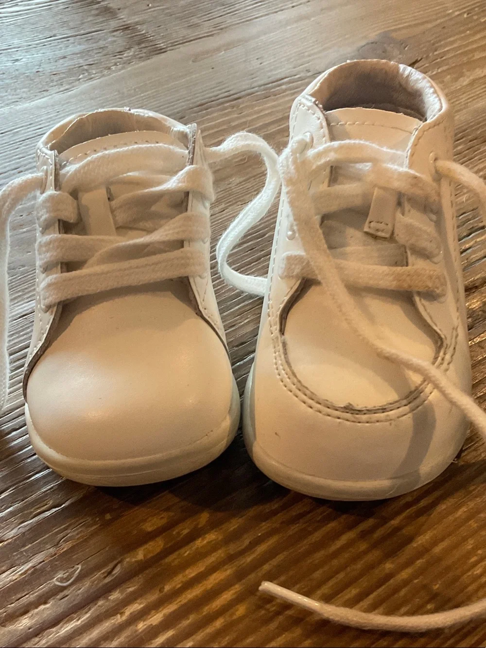 Life Stride White Baby Lace-Up Walker Sneakers 5 W